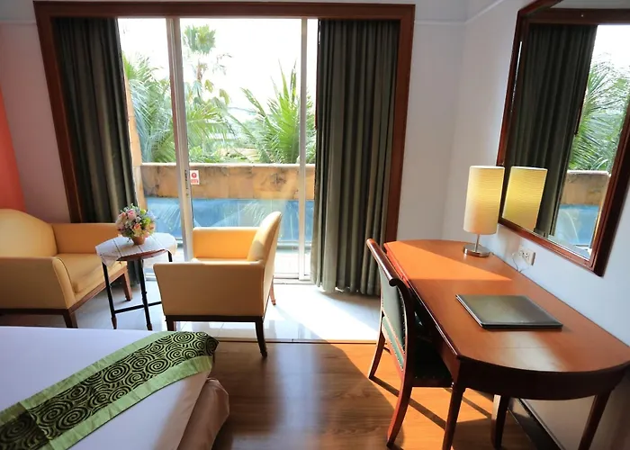 Karnmanee Palace Hotel