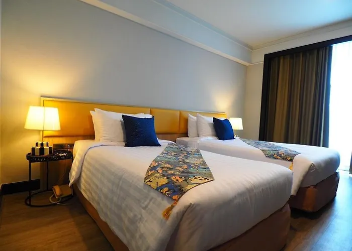 Karnmanee Palace Hotel 4*