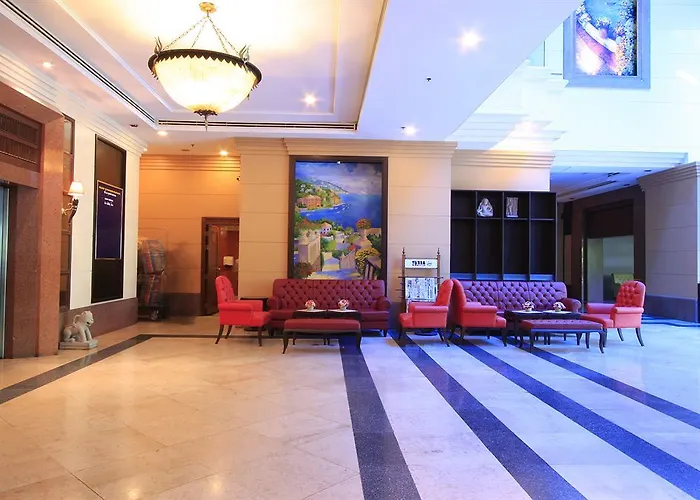 Karnmanee Palace Hotel 4*