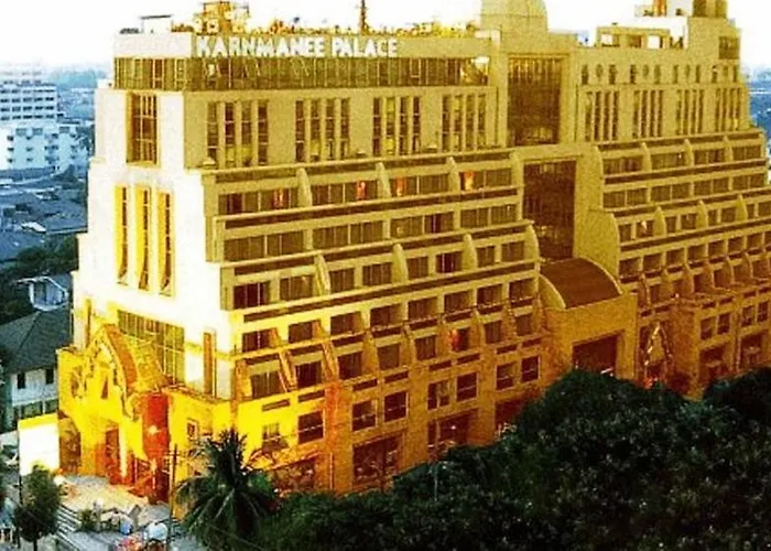 Karnmanee Palace Hotel 4*