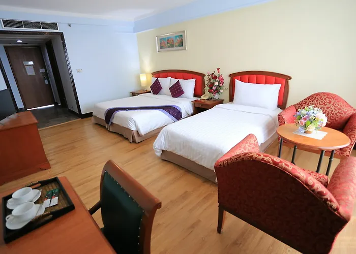 Hotel Karnmanee Palace