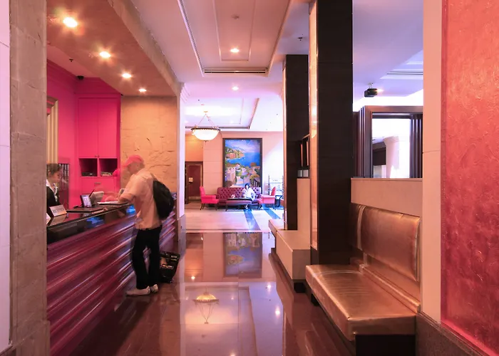 Hotel Karnmanee Palace 4*